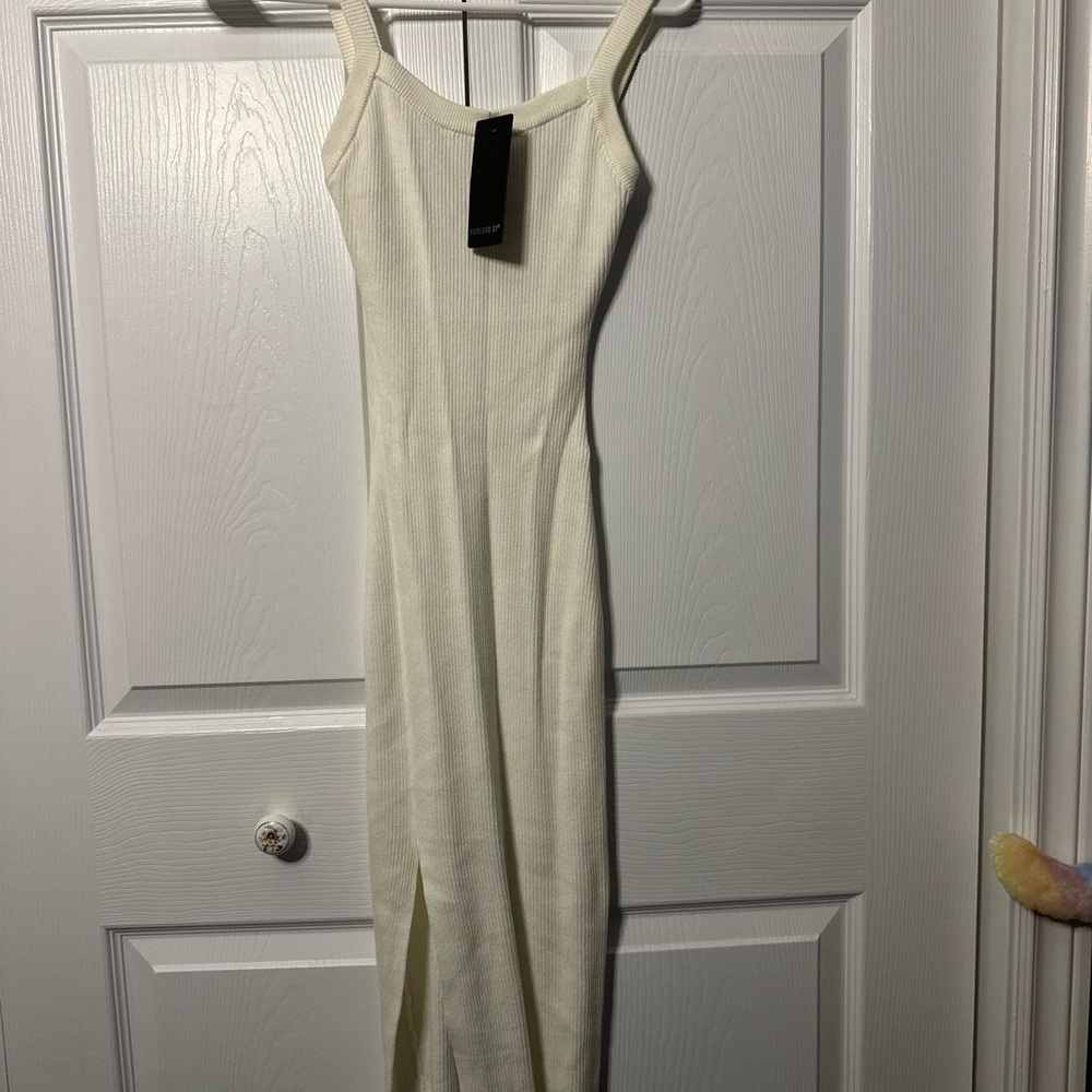 Forever 21 Cream Maxi Dress